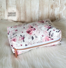 Load image into Gallery viewer, Boxy Pouch Kit - Burgundy Floral