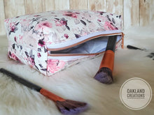 Load image into Gallery viewer, Boxy Pouch Kit - Burgundy Floral