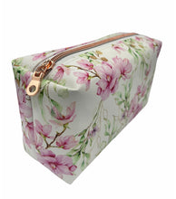 Load image into Gallery viewer, Boxy Pouch Kit – Blossoms