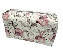 Load image into Gallery viewer, Boxy Pouch Kit - Gentle Floral

