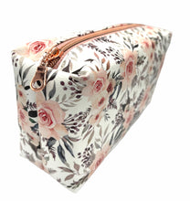 Load image into Gallery viewer, Boxy Pouch Kit – Fall Roses
