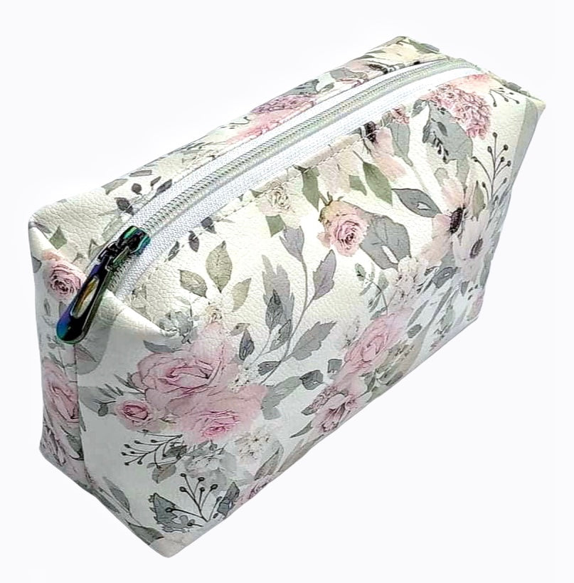 Boxy Pouch Kit - White Floral