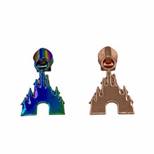 Load image into Gallery viewer, #5 Zipper Pulls Castle
